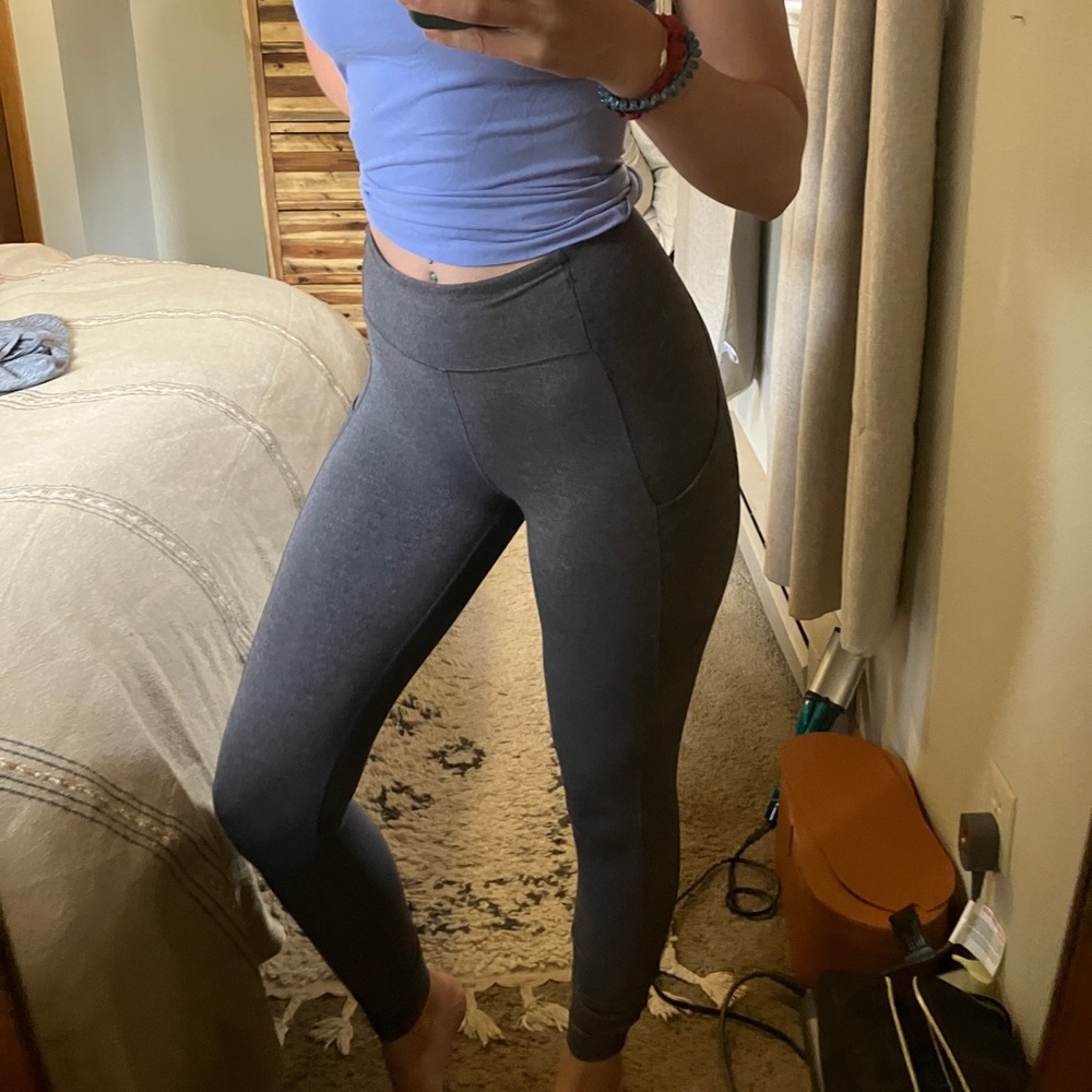 Gray lululemon leggings